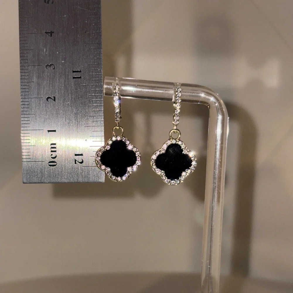 Elegant Black & Gold Crystal Clover Hoop Earrings - Picture 3 of 6